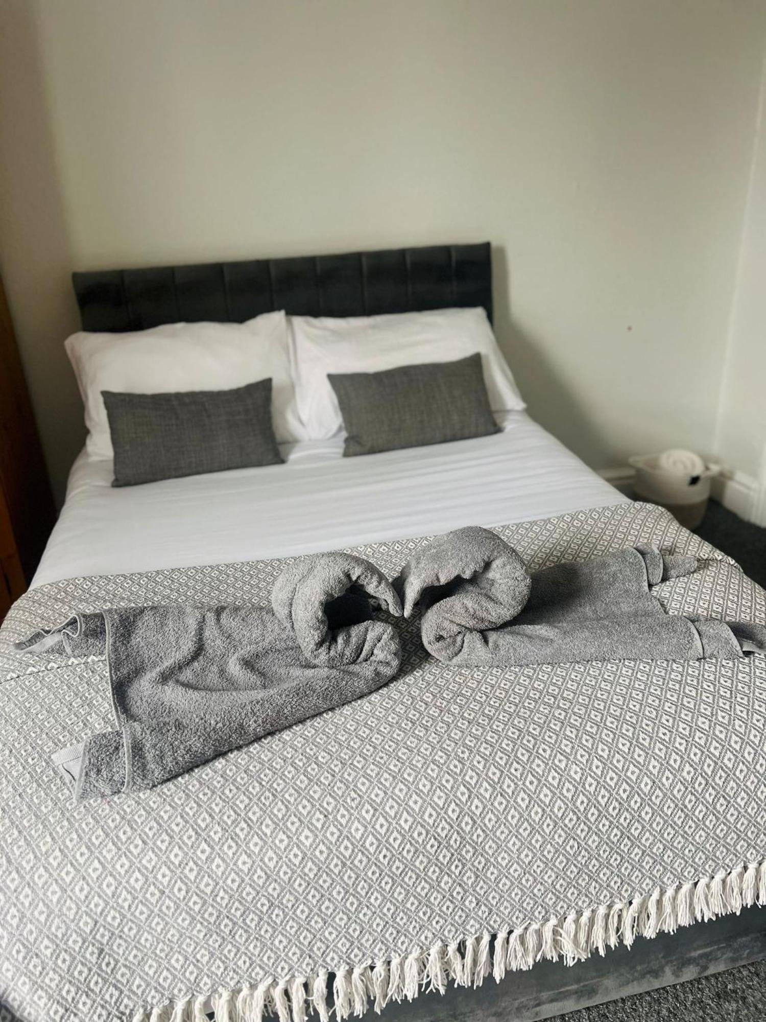 Lincoln City Centre Rooms P&S 외부 사진