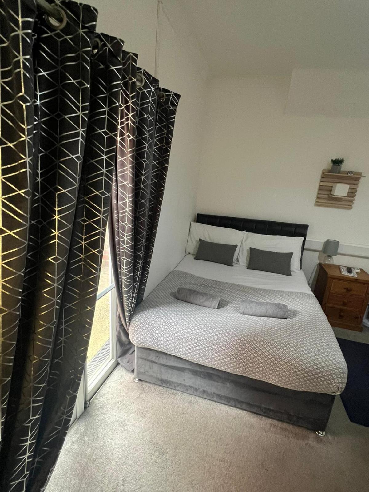 Lincoln City Centre Rooms P&S 외부 사진