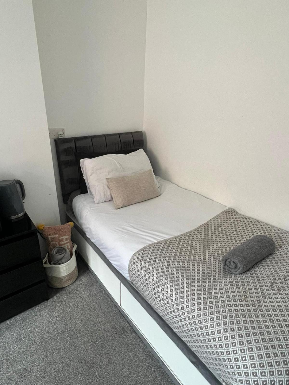 Lincoln City Centre Rooms P&S 외부 사진